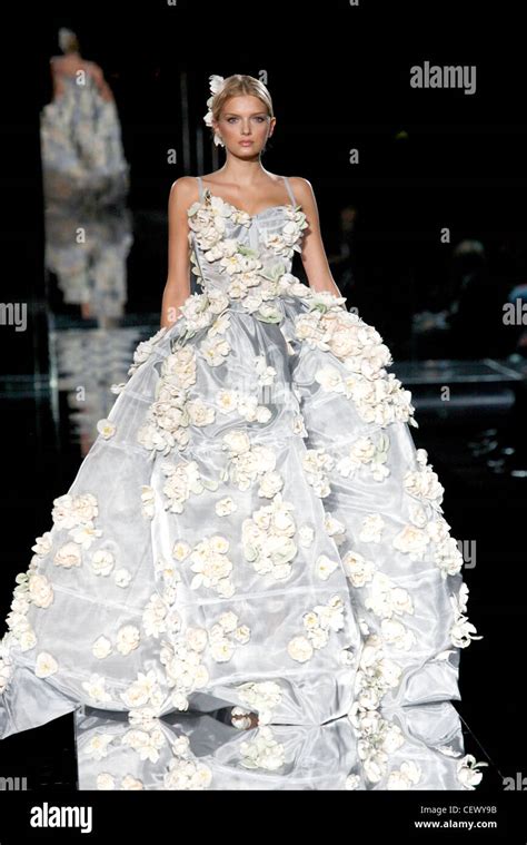 brautkleid dolce gabbana